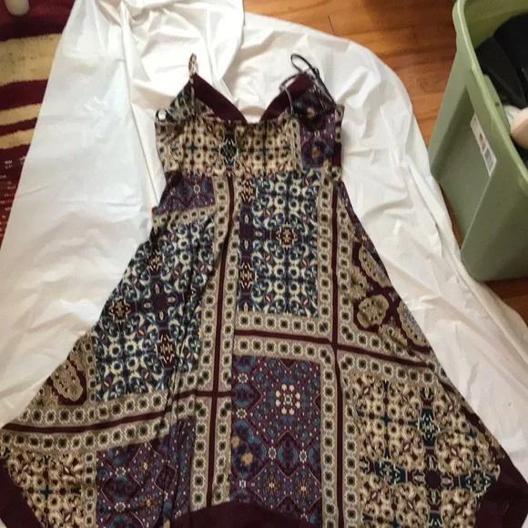 Dress - Picture 4 of 4